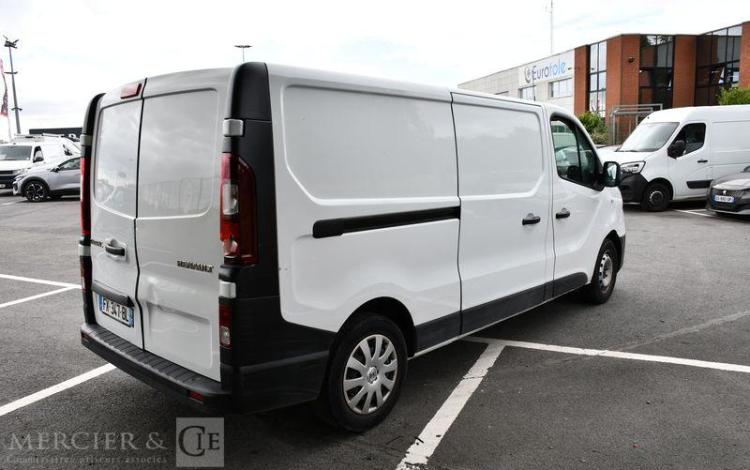RENAULT TRAFIC GCF L2H1 1300 DCI 120 BLANC FX-347-BL
