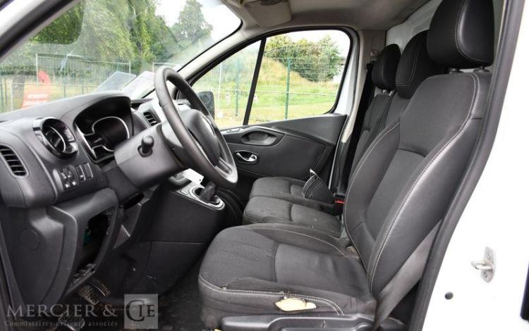 RENAULT TRAFIC GCF L2H1 1300 DCI 120 BLANC FX-347-BL