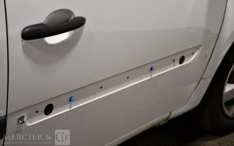 RENAULT KANGOO EXPRESS  1,5 BLUE DCI 115 MAXI GD VOL EXTRA R-LINK BLANC FX-942-EW