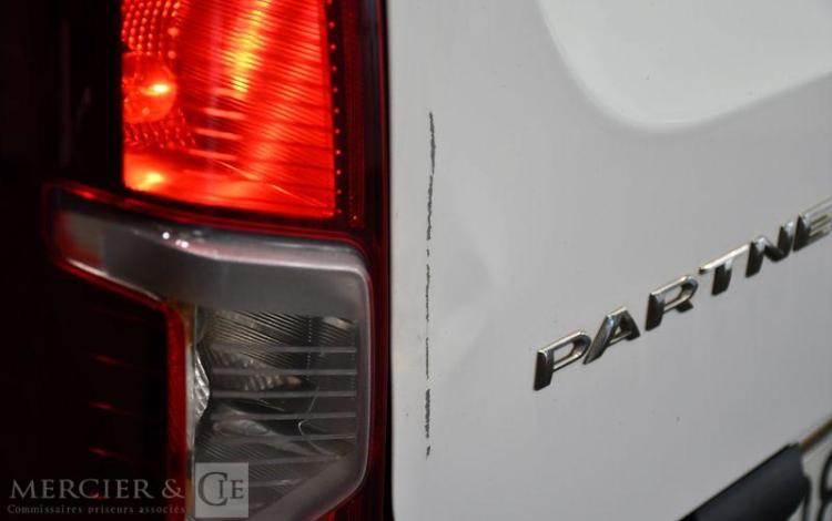PEUGEOT PARTNER 1.5 BLUEHDI 100 650KG L1 M PREMIUM BLANC FY-708-HB