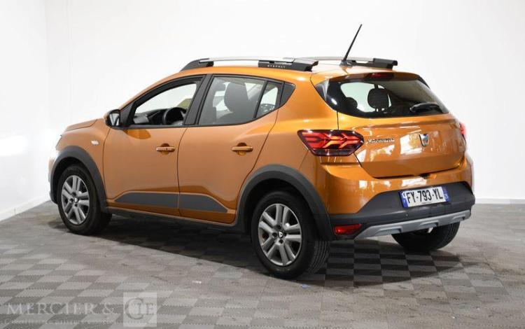 DACIA SANDERO STEPWAY CONFORT ECO-G 100 ORA FY-793-YL