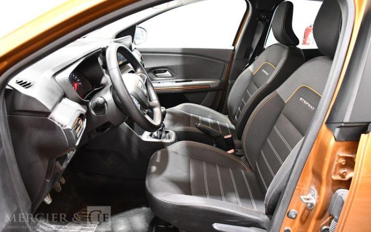 DACIA SANDERO STEPWAY CONFORT ECO-G 100 ORA FY-793-YL