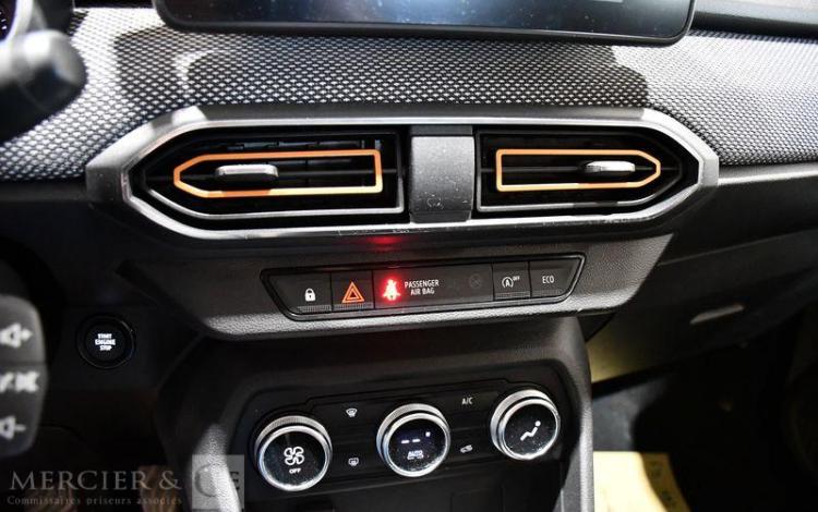 DACIA SANDERO STEPWAY CONFORT ECO-G 100 ORA FY-793-YL