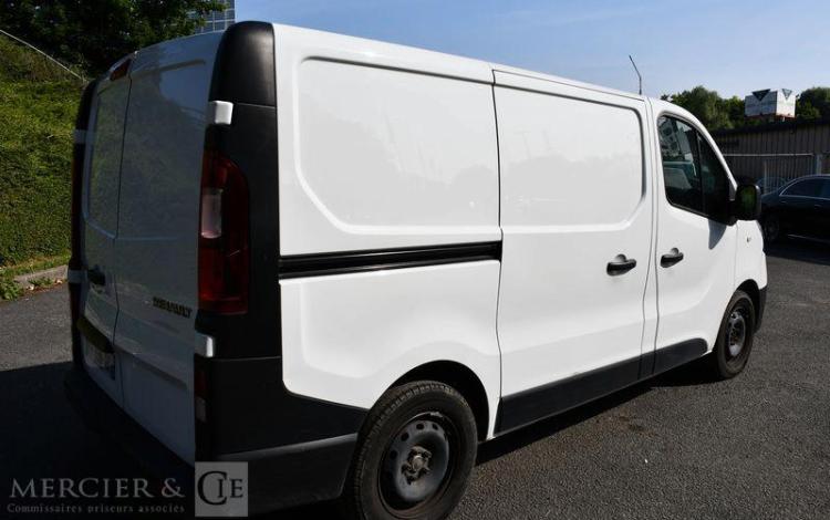RENAULT TRAFIC FOURGON 2.0 DCI 120 1T2 L1H1 GRAND-CONFORT BLANC FY-998-XK