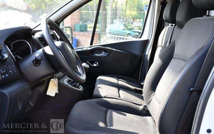 RENAULT TRAFIC FOURGON 2.0 DCI 120 1T2 L1H1 GRAND-CONFORT BLANC FY-998-XK