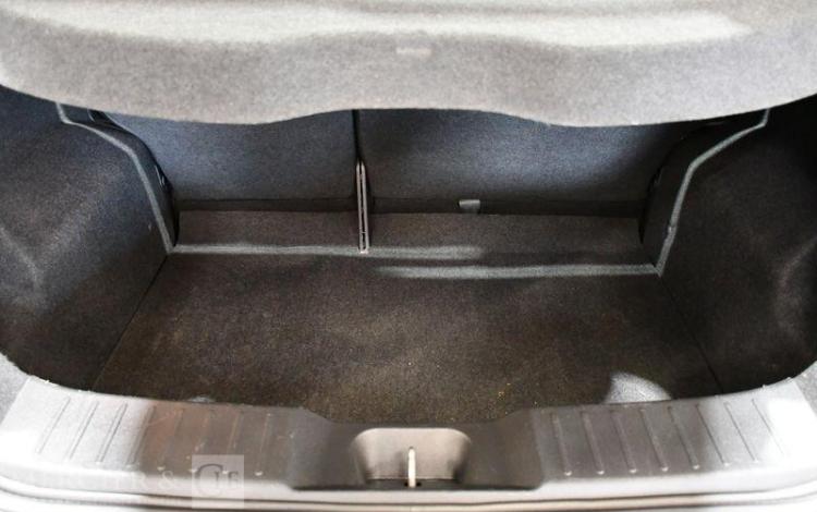 NISSAN JUKE 1,0 DIGT 115 ACENTA GRIS FZ-545-VQ