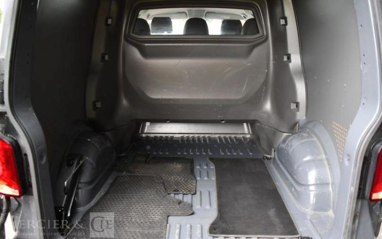 VOLKSWAGEN TRANSPORTER T6 2T8 L1H1 2.0 TDI 150 PROCAB DSG GRIS FZ-692-FF