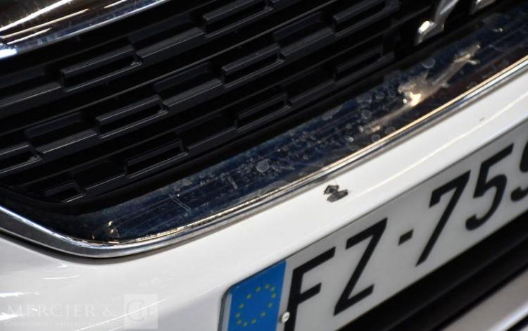 PEUGEOT 308 1.5 BLUEHDI 130 ACTIVE BUSINESS BLANC FZ-759-LD