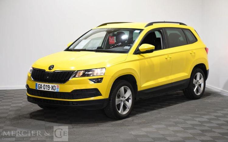 SKODA KAROQ 2.0 TDI 115 SCR BUSINESS DSG JAUNE GA-019-XD