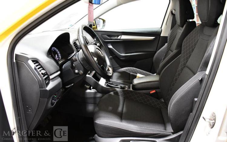 SKODA KAROQ 2.0 TDI 115 SCR BUSINESS DSG JAUNE GA-019-XD