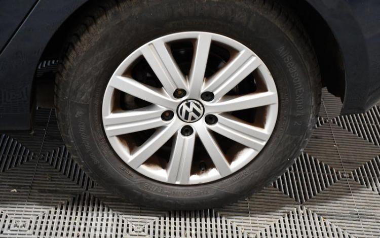 VOLKSWAGEN GOLF VI 1,6 TDI 90CH TRENDLINE  GA-028-RG