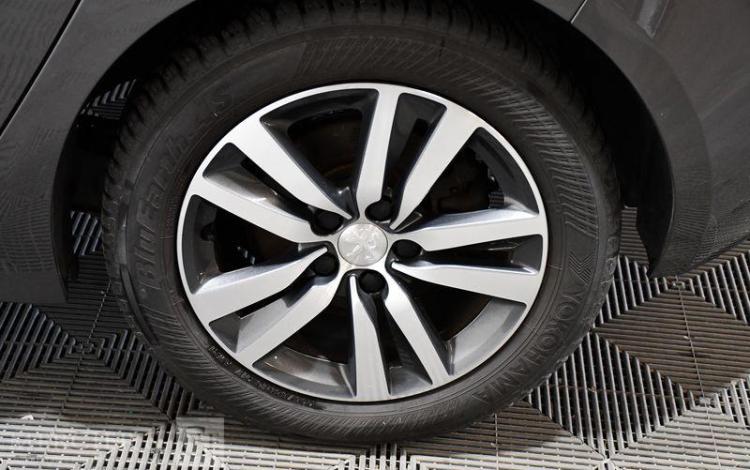 PEUGEOT 308 1.5 BLUEHDI 130 STYLE EAT GRIS GC-209-BH