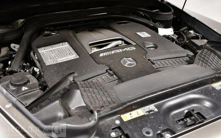 MERCEDES CLASSE G 4.0 63 585 AMG 4MATIC SPEEDSHIFT VERT GC-602-NL