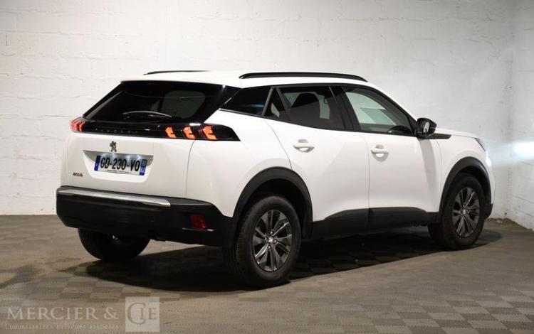 PEUGEOT 2008 1,2 PURE TECH 100 STYLE S&S BLANC GD-230-VQ