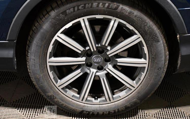 AUDI Q7 3.0 55 TFSIE 381H 340 HYBRID ADVANCED QUATTRO TIPTRONIC BLEU GD-260-FF