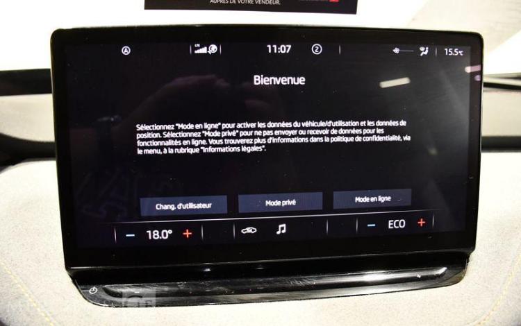 SKODA ENYAQ 60 BEV 180 62KkWh GRIS GD-362-SG