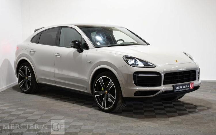 PORSCHE CAYENNE COUPE 3.0 E-HYBRID 462ch GRIS GD-563-XA
