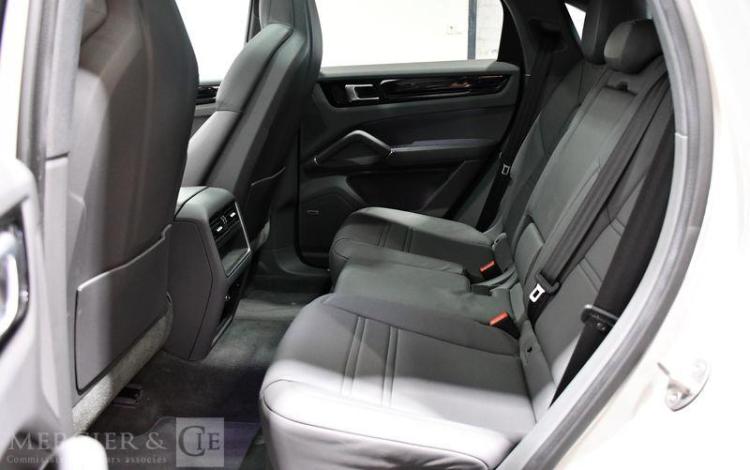 PORSCHE CAYENNE COUPE 3.0 E-HYBRID 462ch GRIS GD-563-XA