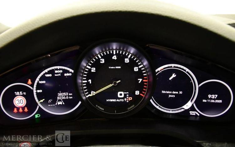 PORSCHE CAYENNE COUPE 3.0 E-HYBRID 462ch GRIS GD-563-XA
