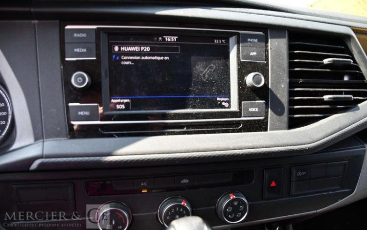 VOLKSWAGEN TRANSPORTER T6 2,0 TDI 150CH DSG GRIS GD-706-VV