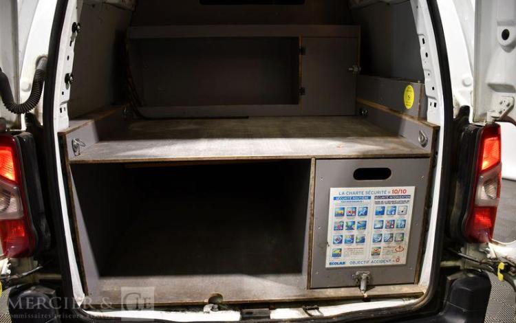 PEUGEOT PARTNER 1.5 BLUEHDI 130 950KG L2 XL EAT BLANC GE-273-FS