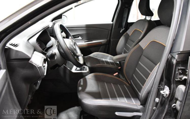 DACIA SANDERO STEPWAY 1.0 ECO-G 100 NOIR GF-135-QK