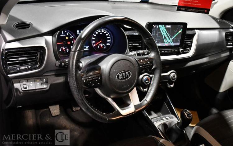 KIA STONIC GT LINE BLEU GF-927-DE