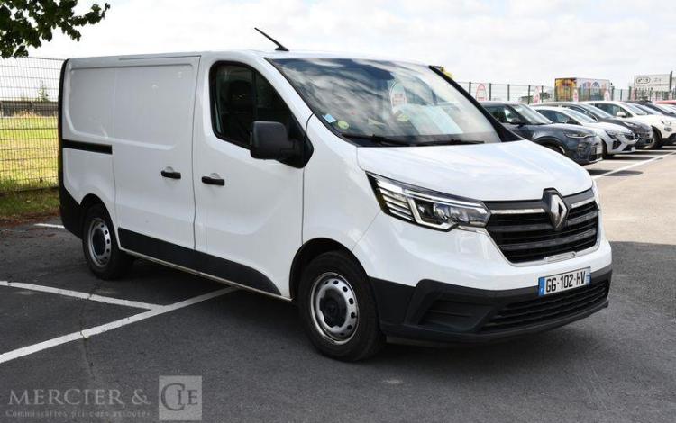 RENAULT TRAFIC L1H1 1200 BLUEDCI 150 GRAND CONFORT BLANC GG-102-HV