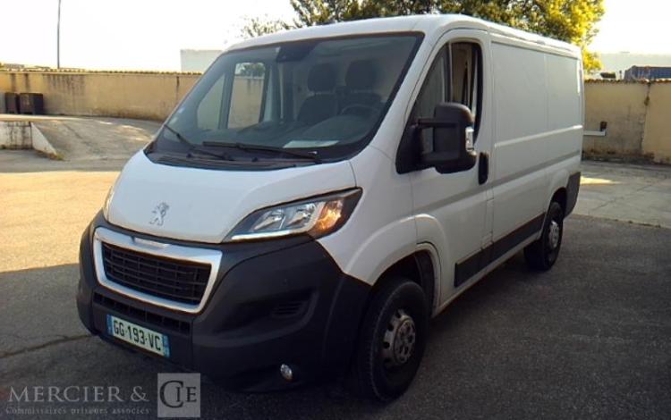 PEUGEOT BOXER 330 L1H1 ASPHALT 2.2 BLUE HDI 16V 120CV BLANC GG-193-VC