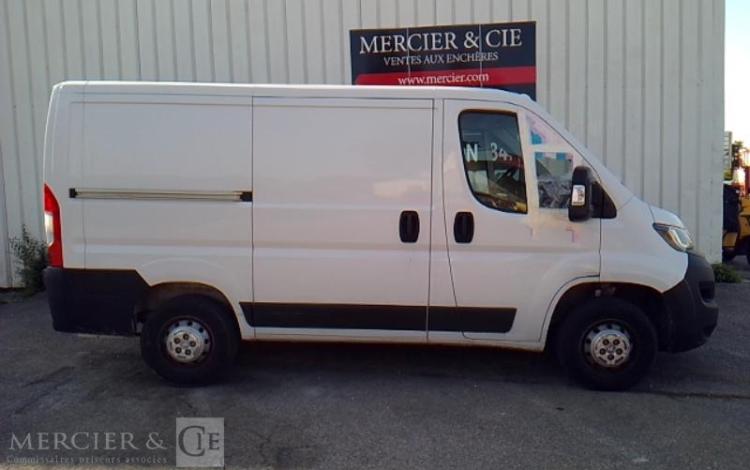 PEUGEOT BOXER 330 ASPHALT L1H1 2.2 BLUE HDI 16V 120CV BLANC GG-409-MD