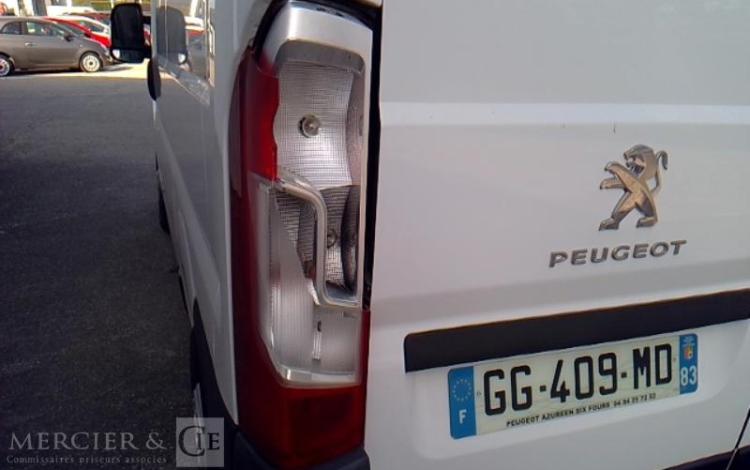 PEUGEOT BOXER 330 ASPHALT L1H1 2.2 BLUE HDI 16V 120CV BLANC GG-409-MD