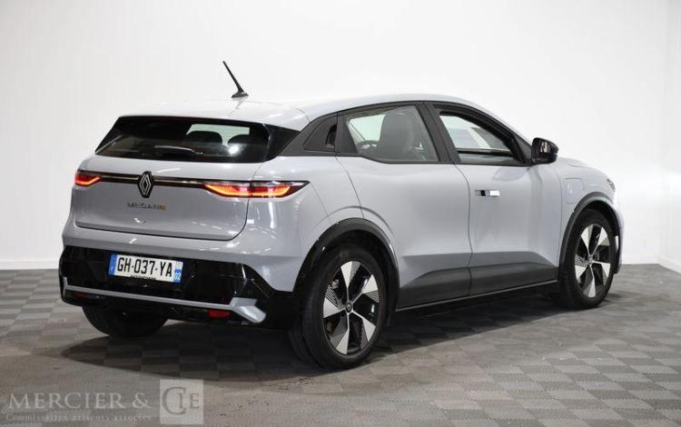 RENAULT MEGANE E-TECH EQUILIBRE EV60 220CH OPTIMUM GRIS GH-037-YA