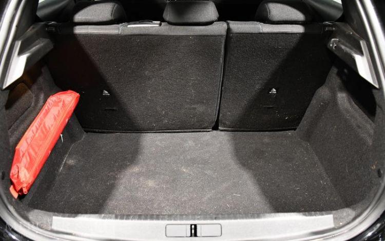 PEUGEOT 208 STYLE PURE TECH 100 S&S EAT NOIR GH-420-NL