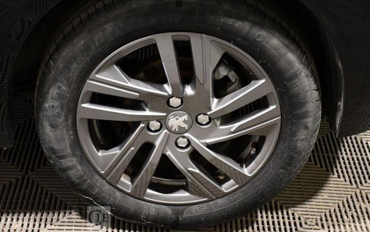 PEUGEOT 208 STYLE PURE TECH 100 S&S EAT NOIR GH-420-NL