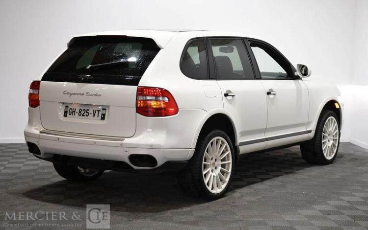 PORSCHE CAYENNE 4.8 TURBO 500 BVA BLANC GH-825-VT