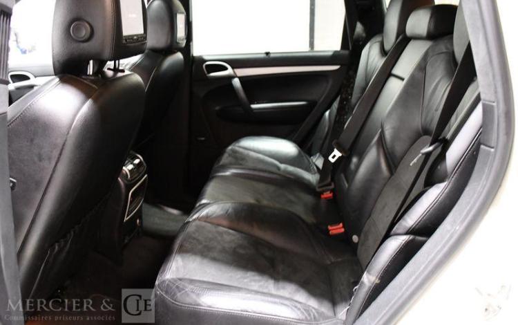 PORSCHE CAYENNE 4.8 TURBO 500 BVA BLANC GH-825-VT