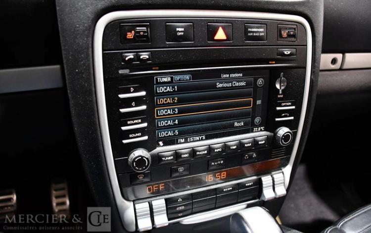 PORSCHE CAYENNE 4.8 TURBO 500 BVA BLANC GH-825-VT
