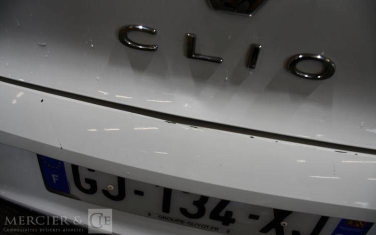 RENAULT CLIO V 1.5 BLUEDCI 100 EVOLUTION REVERSIBLE BLANC GJ-134-XJ