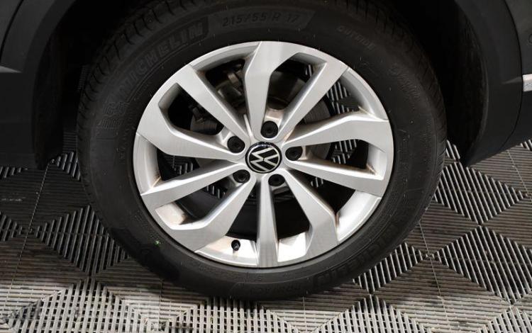 VOLKSWAGEN T-ROC 1.5 TSI 150 STYLE DSG GRIS GK-460-MA