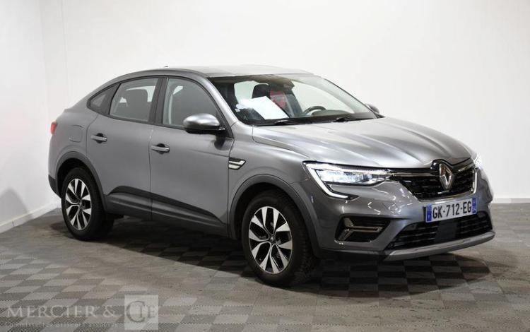 RENAULT ARKANA ZEN TCE 140 EDC GRIS GK-712-EG