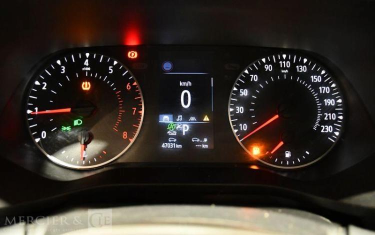 RENAULT ARKANA ZEN TCE 140 EDC GRIS GK-712-EG