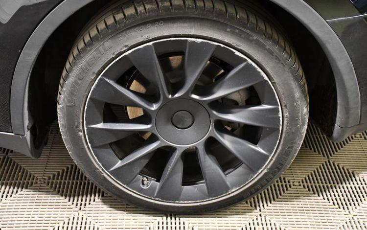 TESLA MODEL Y PROPULSION NOIR GL-486-DS