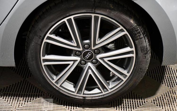 AUDI A1 GRIS GM-005-KK