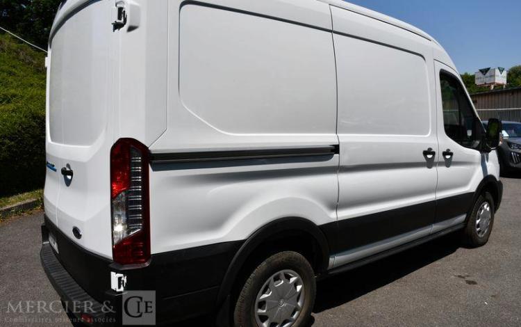 FORD e-TRANSIT 2T 350 L2H2 TREND BEV 269 CV BLANC GM-414-YS