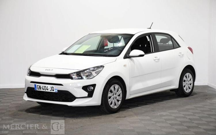 KIA RIO MOTION BLANC GN-404-JQ