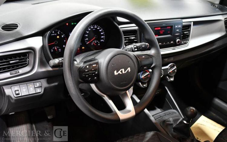 KIA RIO MOTION BLANC GN-404-JQ