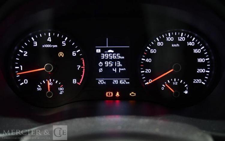 KIA RIO MOTION BLANC GN-404-JQ