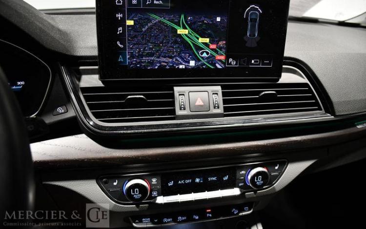 AUDI Q5 SPORTBACK 40 TDI 204 QUATTRO BLEU GP-715-CF