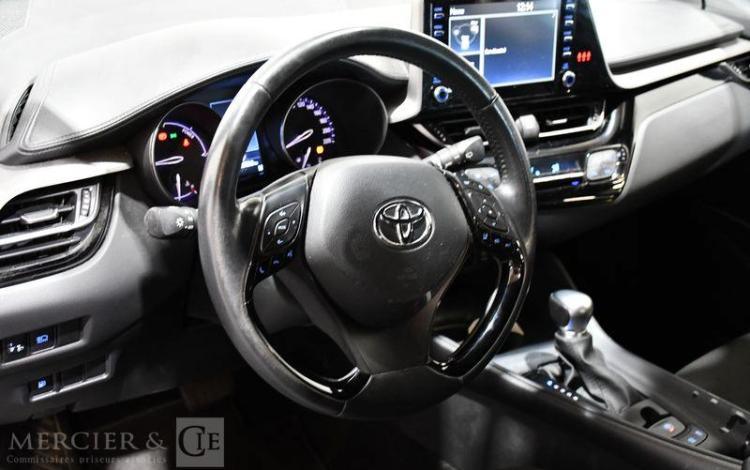 TOYOTA C-HR 1.8 HYBRID 122ch DYNAMIC E-CVT 2WD BLEU GP-719-SQ