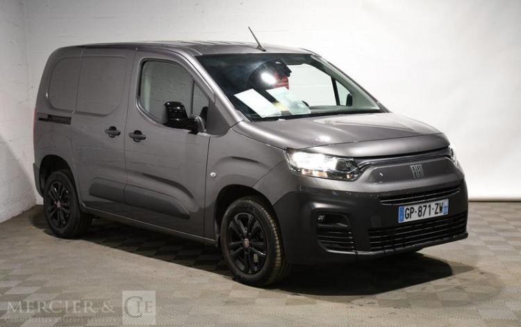 FIAT DOBLO 1,5 BLUEHDI 130 950kg GRIS GP-871-ZW